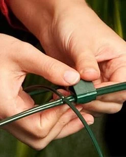 Flexible Garden Grid Clips, Set Of 12