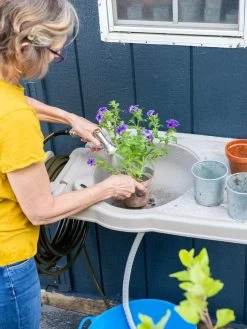 Riverstone Outdoor Sink -Garden Care Shop 3 4 crop 8608797 0134 tif