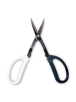 Japanese Pruning Scisssors -Garden Care Shop 3 4 crop 8612968 0017