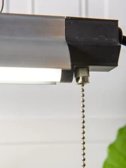 Miracle LED® Hangable LED Grow Light -Garden Care Shop 3 4 crop 8612977 5517