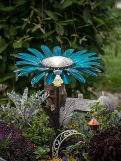 Desert Steel Daisy Solar Light 6 Desert Steel Daisy Solar Light -Garden Care Shop 8599556 07V tif