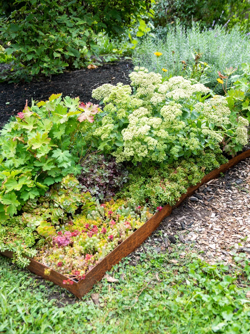 Corten Angle Landscape Edging 44", Set Of 2 2 Corten Angle Landscape Edging 44", Set Of 2 - Image 2