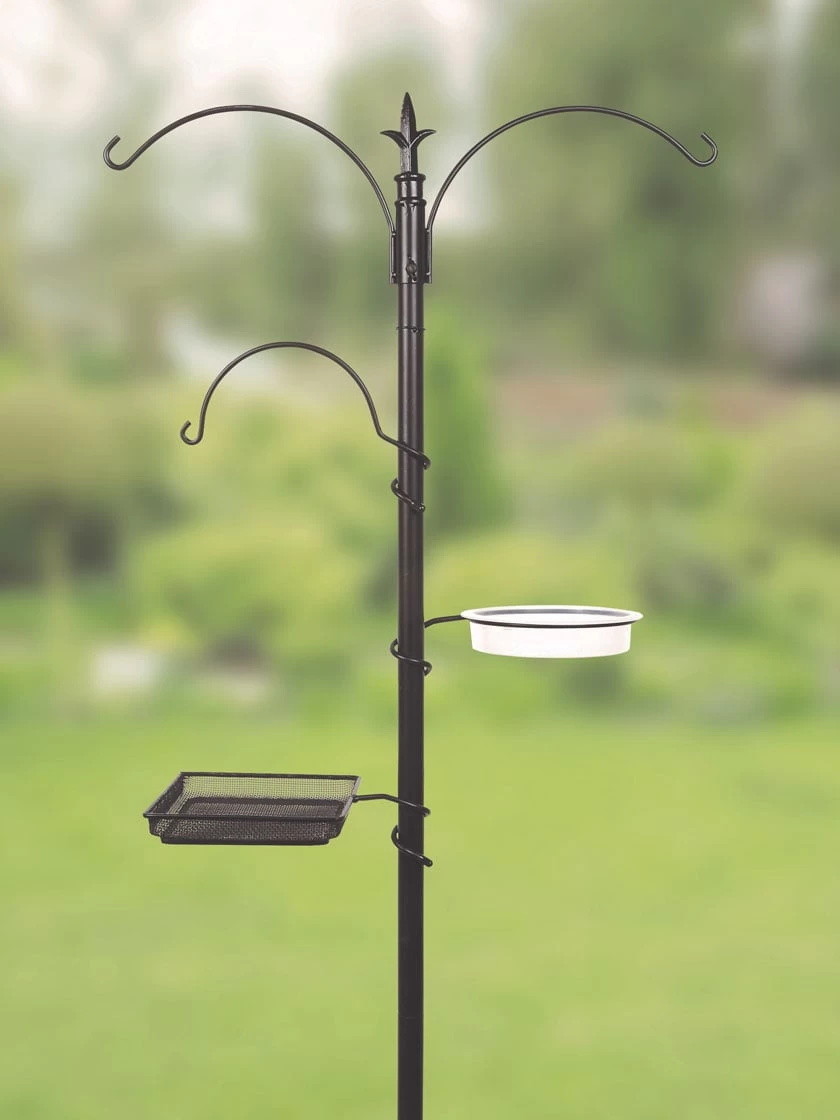 Gardman® Premium Bird Feeding Station 1 Gardman® Premium Bird Feeding Station