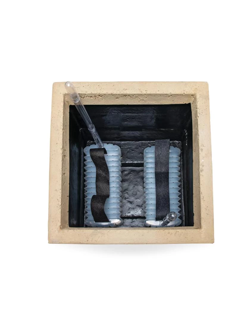 Self-Watering LavaStone® Modern Square 4 Self-Watering LavaStone® Modern Square - Image 4